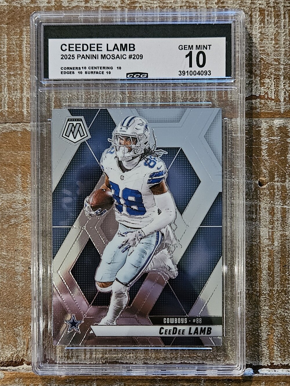 GEM MINT | Panini 2025 Mosaic CeeDee Lamb Base #209 Dallas Cowboys CGC Graded 10